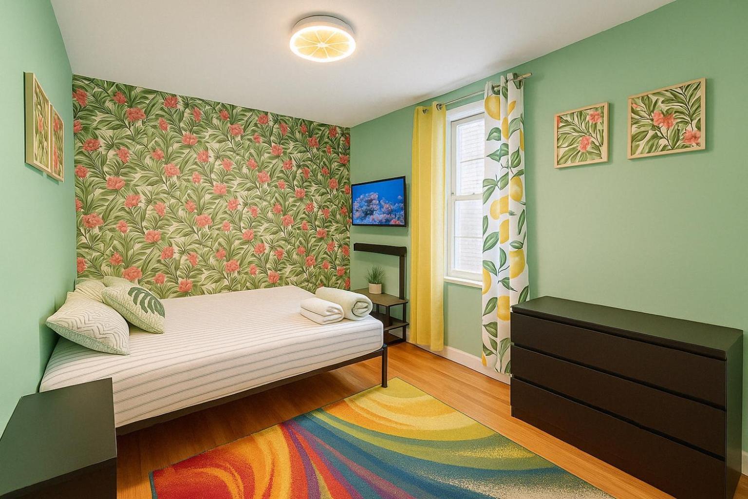 Tropical Comfort Room In Harlem Cozy Stay With Snacks & Style New York Buitenkant foto